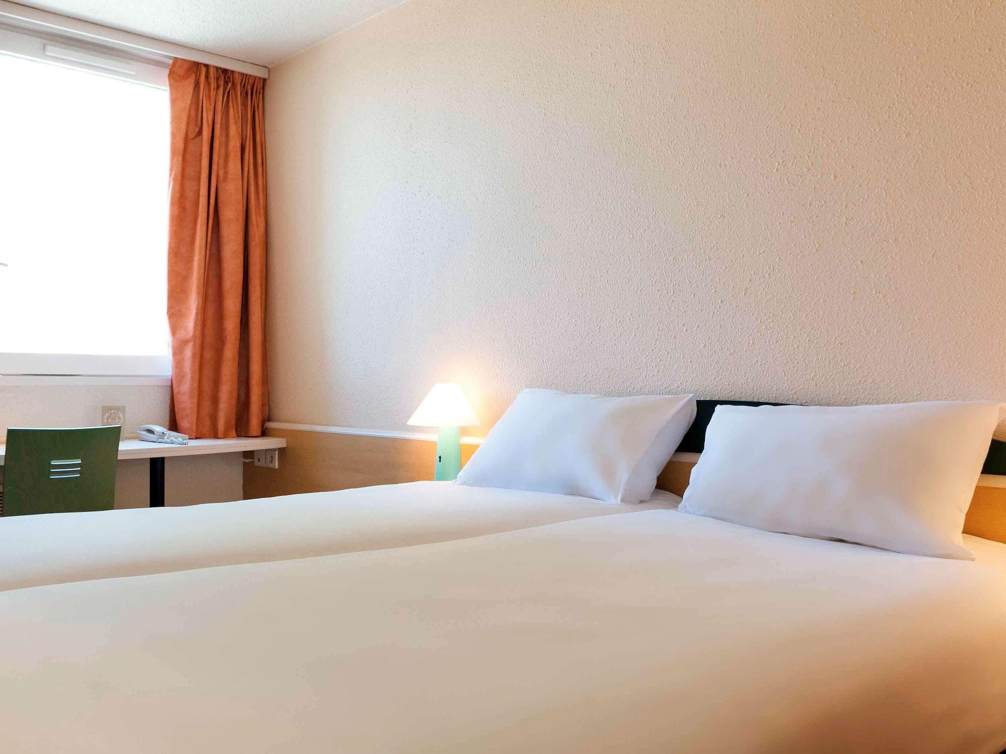 Ibis Lyon Est Bron Otel Dış mekan fotoğraf