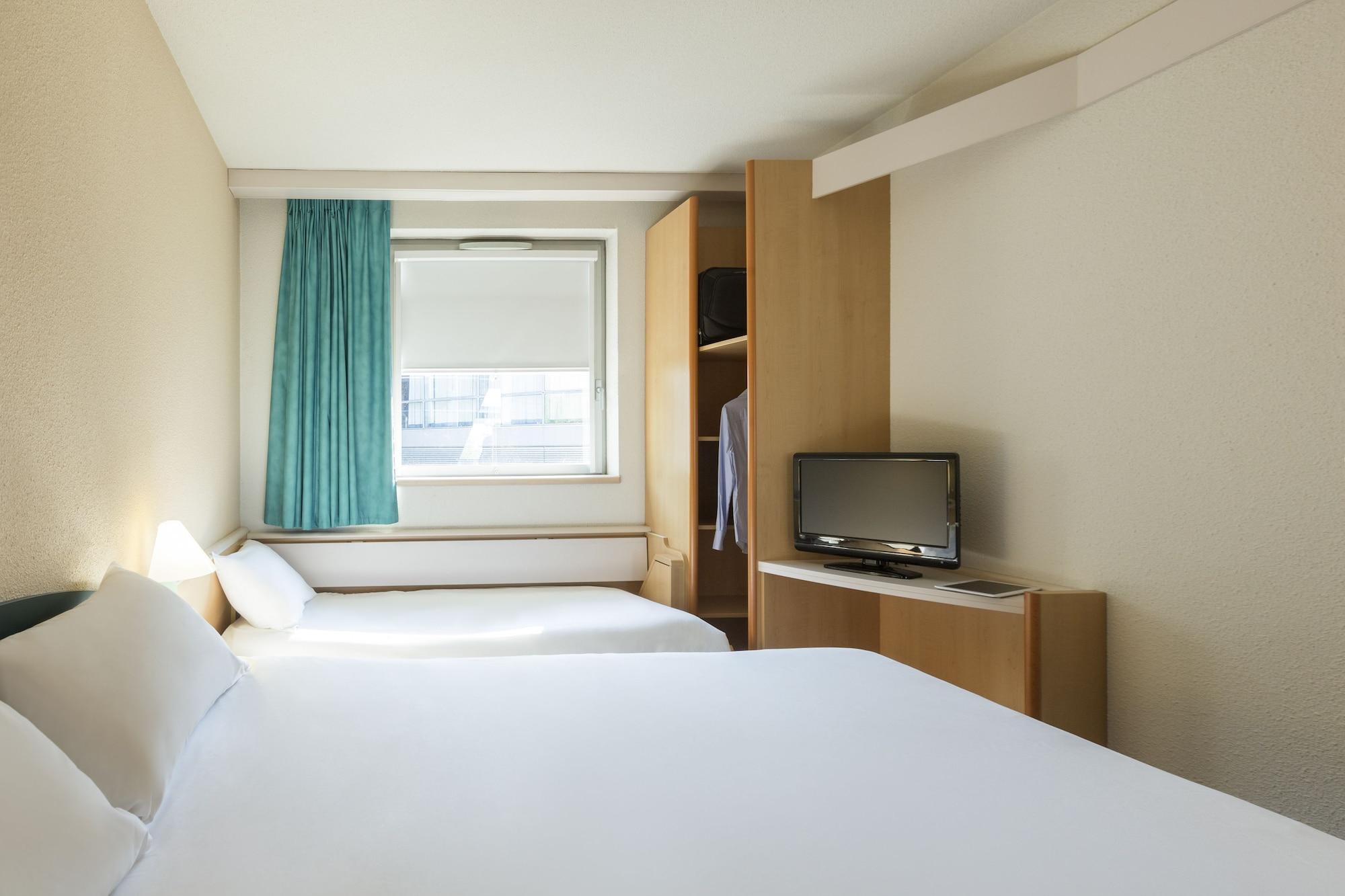 Ibis Lyon Est Bron Otel Dış mekan fotoğraf