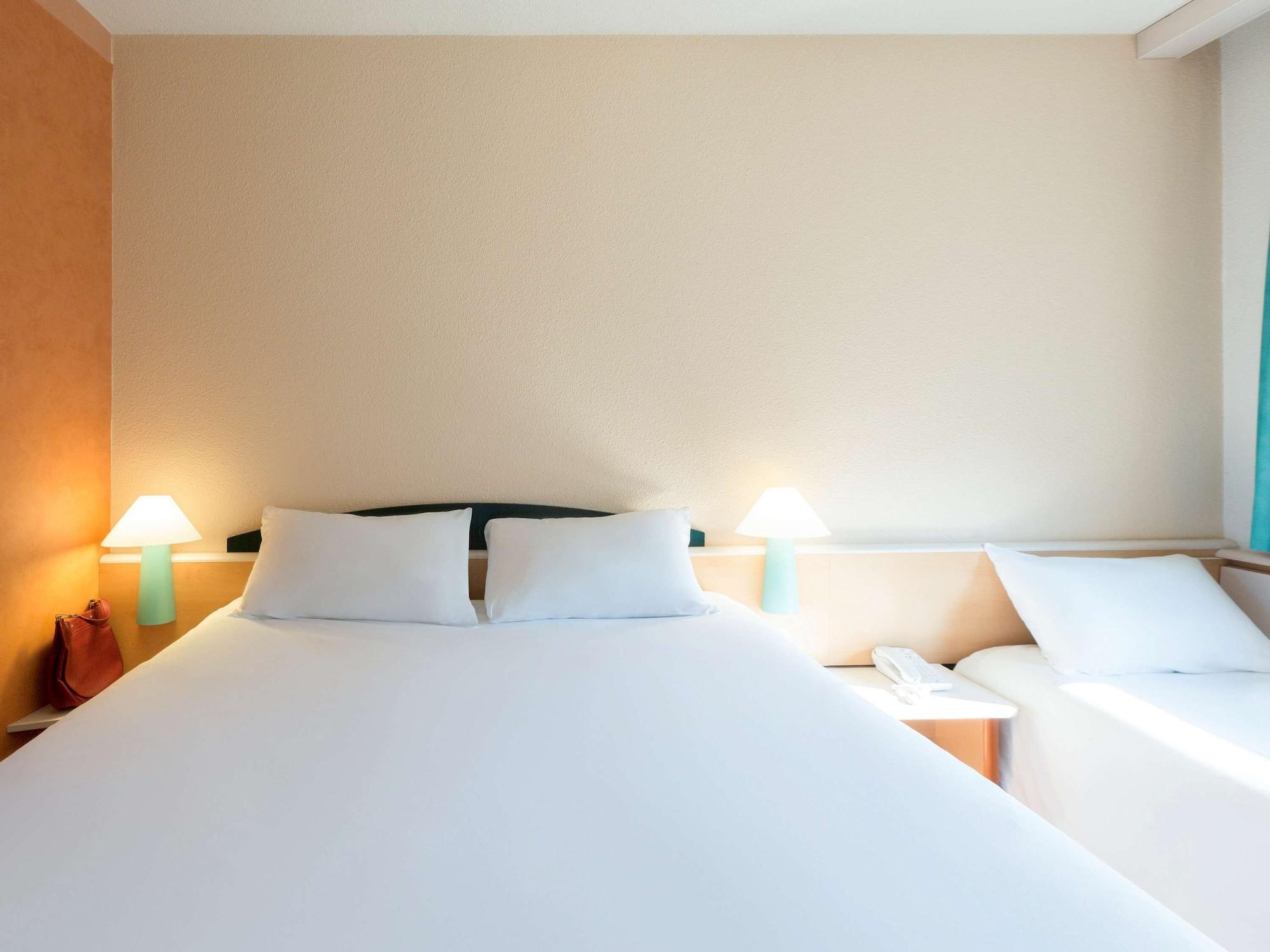 Ibis Lyon Est Bron Otel Dış mekan fotoğraf