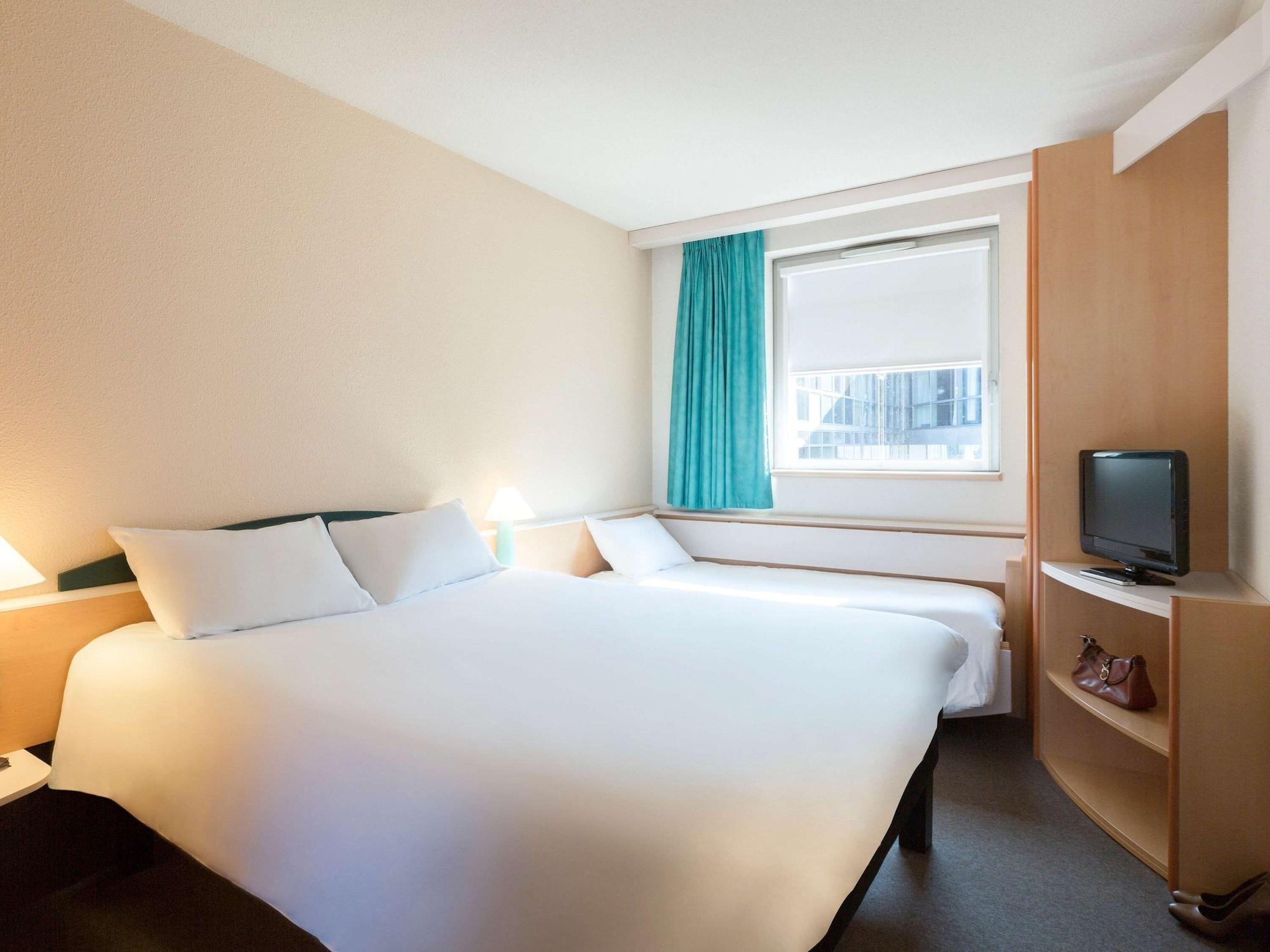 Ibis Lyon Est Bron Otel Dış mekan fotoğraf