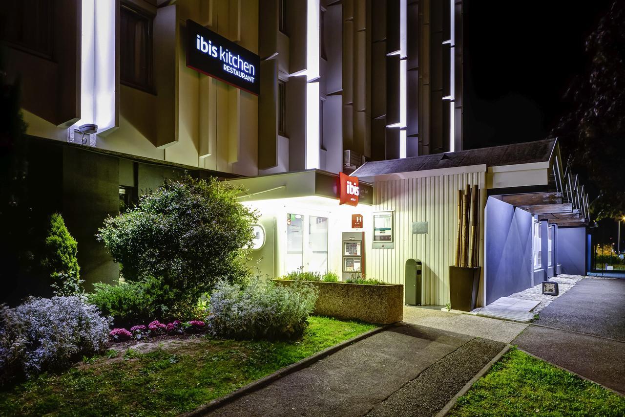 Ibis Lyon Est Bron Otel Dış mekan fotoğraf